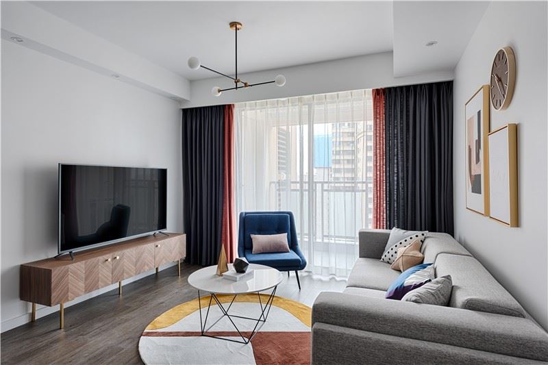 惠州市中天彩虹城歐式風格三居室裝修案例