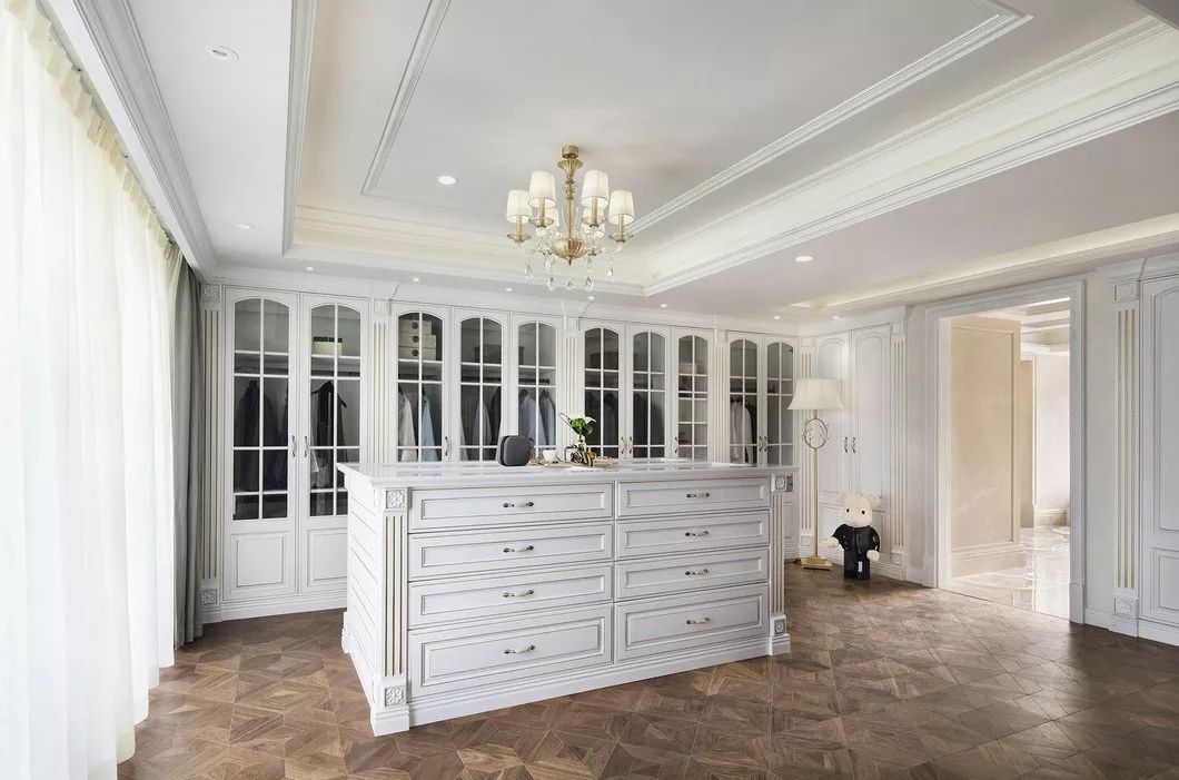 簡(jiǎn)歐風(fēng)格別墅裝修設(shè)計(jì)效果圖-天湖酈都別墅450平米-別墅衣帽間裝修設(shè)計(jì) 簡(jiǎn)歐風(fēng)格別墅裝修設(shè)計(jì)效果圖-天湖酈都別墅450平米-別墅衣帽間裝修設(shè)計(jì)