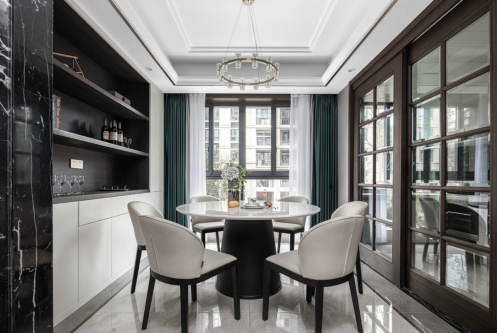 現(xiàn)代歐式風格家裝設(shè)計室內(nèi)裝修效果圖-餐廳 現(xiàn)代歐式風格家裝設(shè)計室內(nèi)裝修效果圖-餐廳