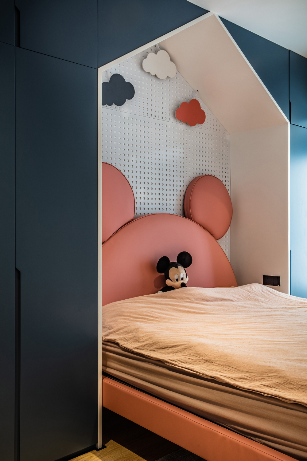 現(xiàn)代簡(jiǎn)約風(fēng)格室內(nèi)設(shè)計(jì)家裝案例-兒童房 現(xiàn)代簡(jiǎn)約風(fēng)格室內(nèi)設(shè)計(jì)家裝案例-兒童房