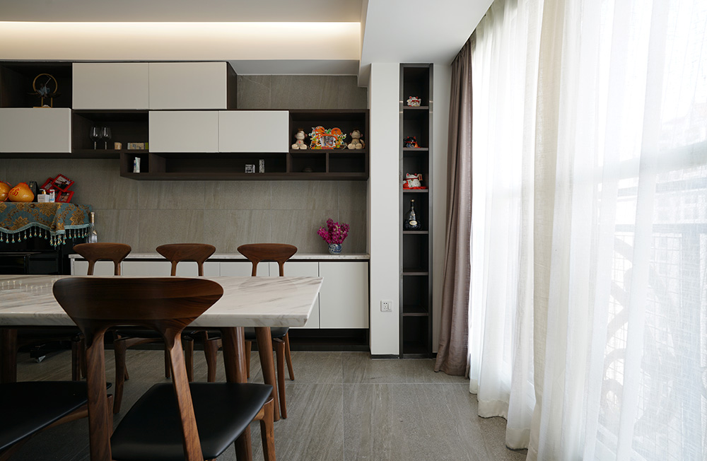 現(xiàn)代簡約風(fēng)格室內(nèi)裝修設(shè)計效果圖-半島的自由錦繡半島-室內(nèi)餐廳裝修設(shè)計 現(xiàn)代簡約風(fēng)格室內(nèi)裝修設(shè)計效果圖-半島的自由錦繡半島-室內(nèi)餐廳裝修設(shè)計