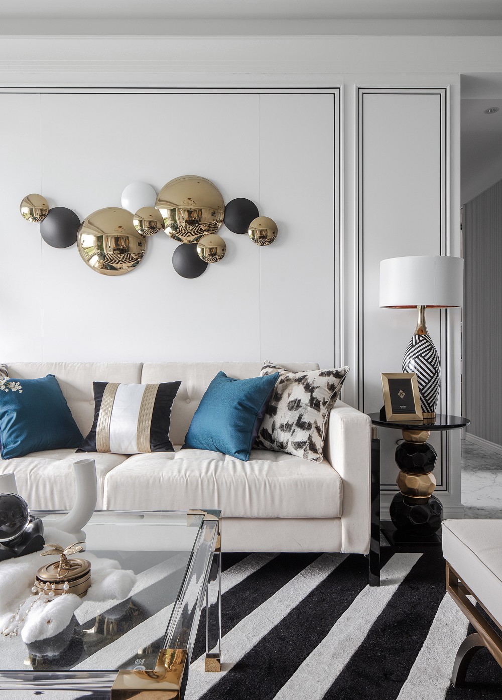 法式復古風格室內家裝案例效果圖-客廳沙發 法式復古風格室內家裝案例效果圖-客廳沙發