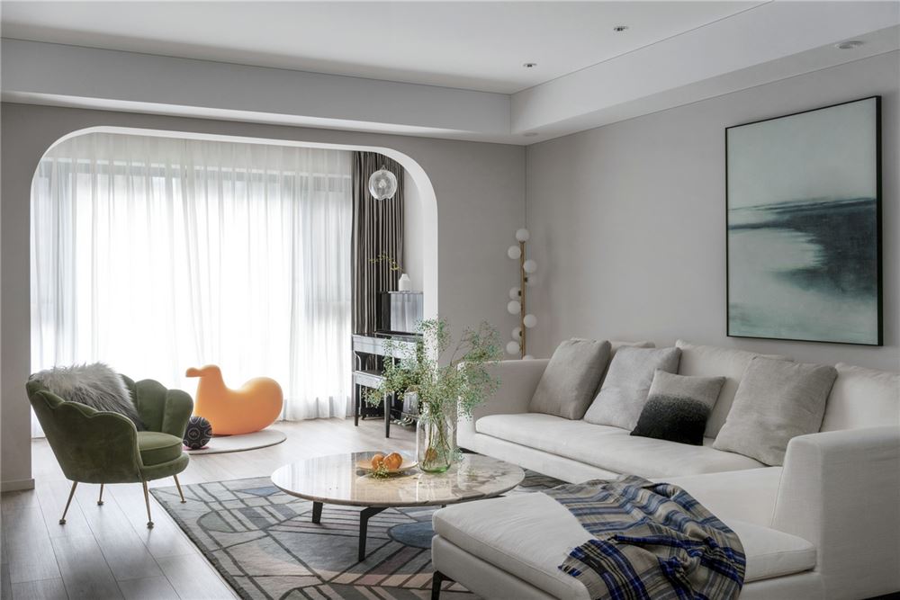 廣州市芳村花園新中式風(fēng)格三居室裝修案例