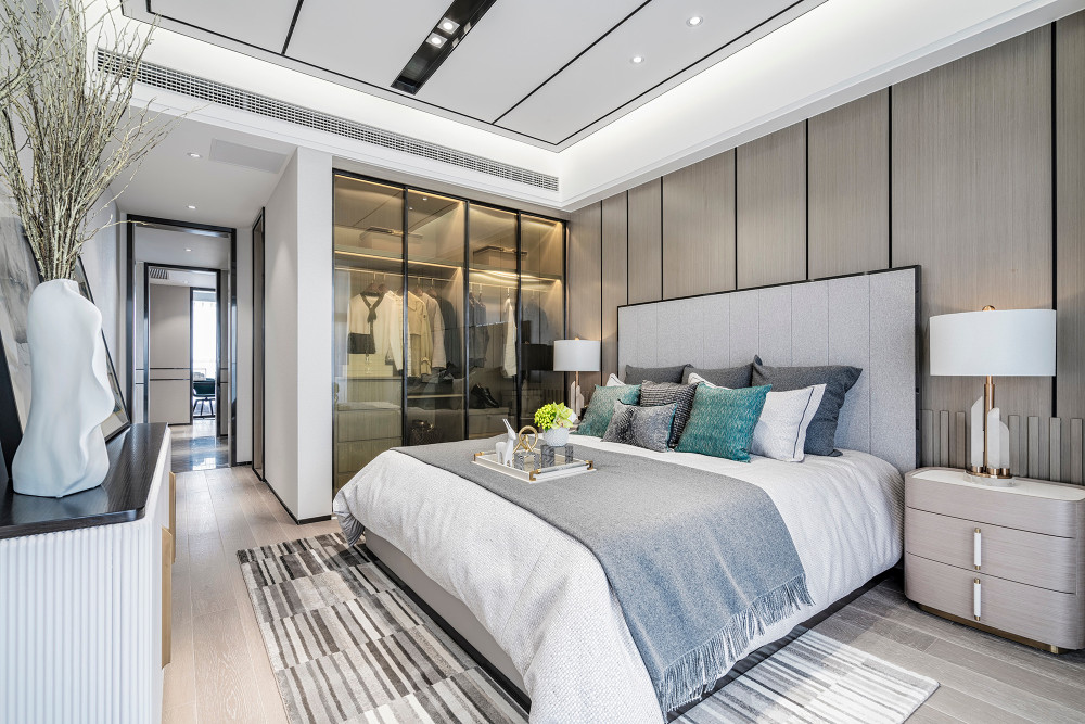 現代輕奢風格室內家裝案例效果圖-主臥衣帽間 現代輕奢風格室內家裝案例效果圖-主臥衣帽間
