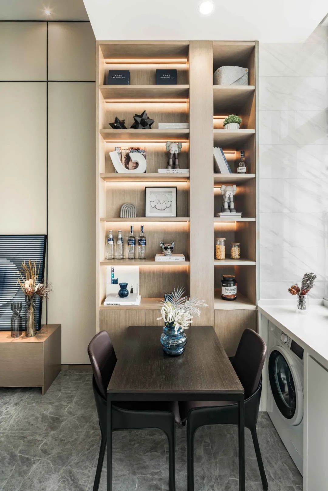 現代輕奢風格復式公寓室內裝修設計-餐廳 現代輕奢風格復式公寓室內裝修設計-餐廳