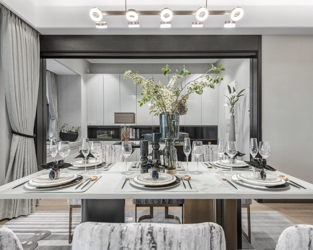 現(xiàn)代簡約風(fēng)格室內(nèi)設(shè)計家裝案例-餐廳 現(xiàn)代簡約風(fēng)格室內(nèi)設(shè)計家裝案例-餐廳