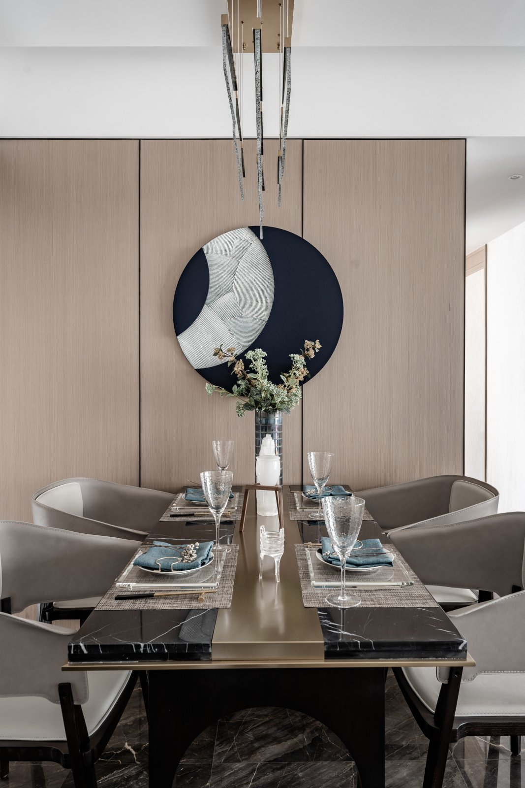 現(xiàn)代簡(jiǎn)約風(fēng)格室內(nèi)設(shè)計(jì)家裝案例-餐廳 現(xiàn)代簡(jiǎn)約風(fēng)格室內(nèi)設(shè)計(jì)家裝案例-餐廳