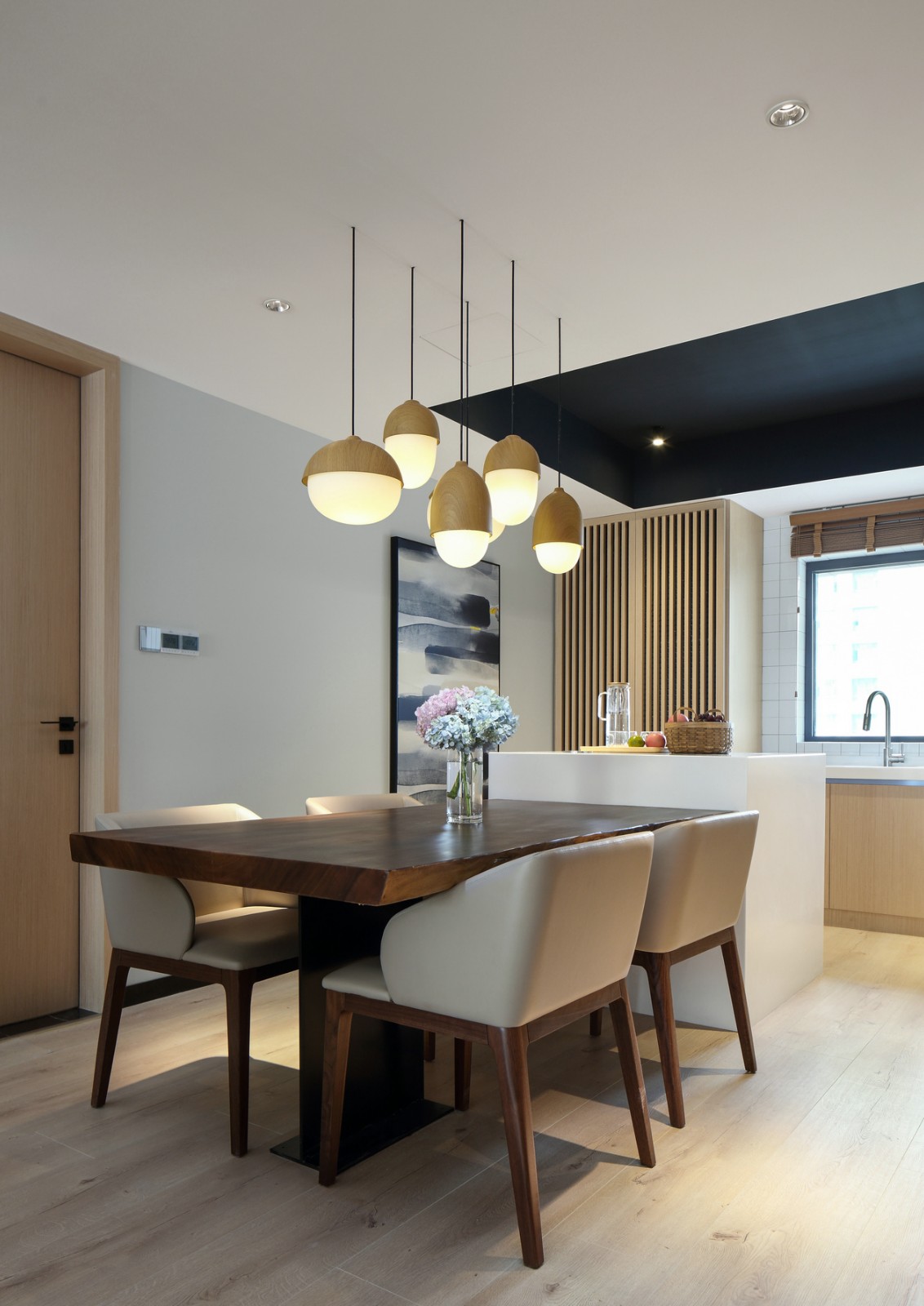 北歐原木風格家裝設(shè)計室內(nèi)裝修效果圖-餐廳 北歐原木風格家裝設(shè)計室內(nèi)裝修效果圖-餐廳