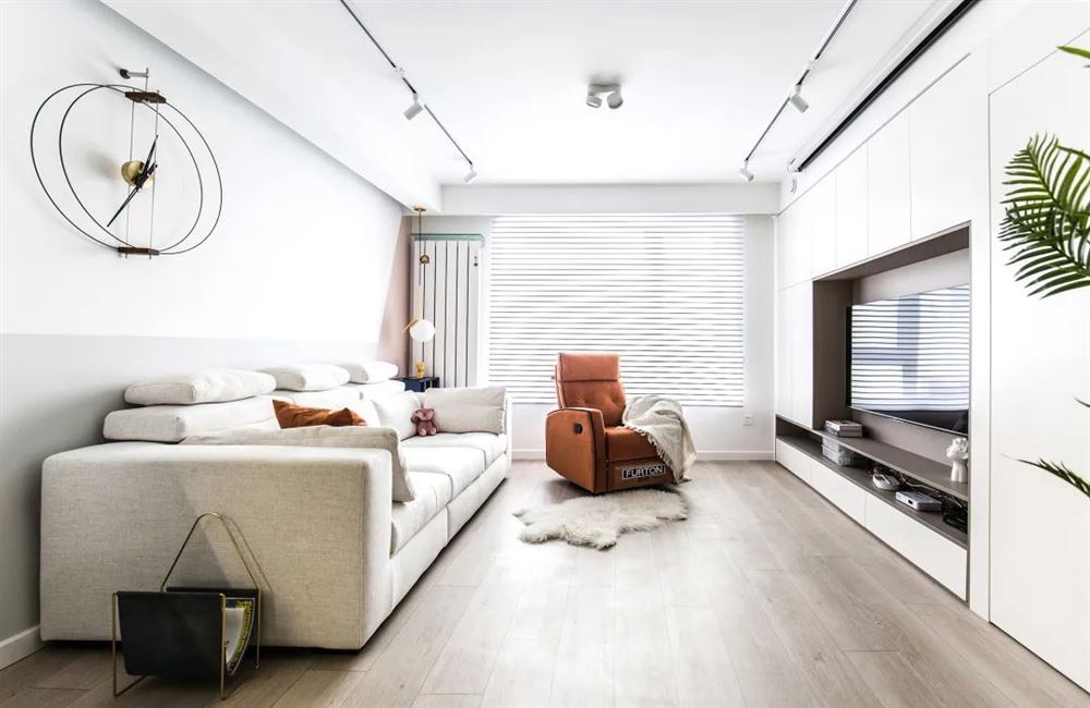 湛江市祥和小區(qū)輕奢風格三居室裝修案例