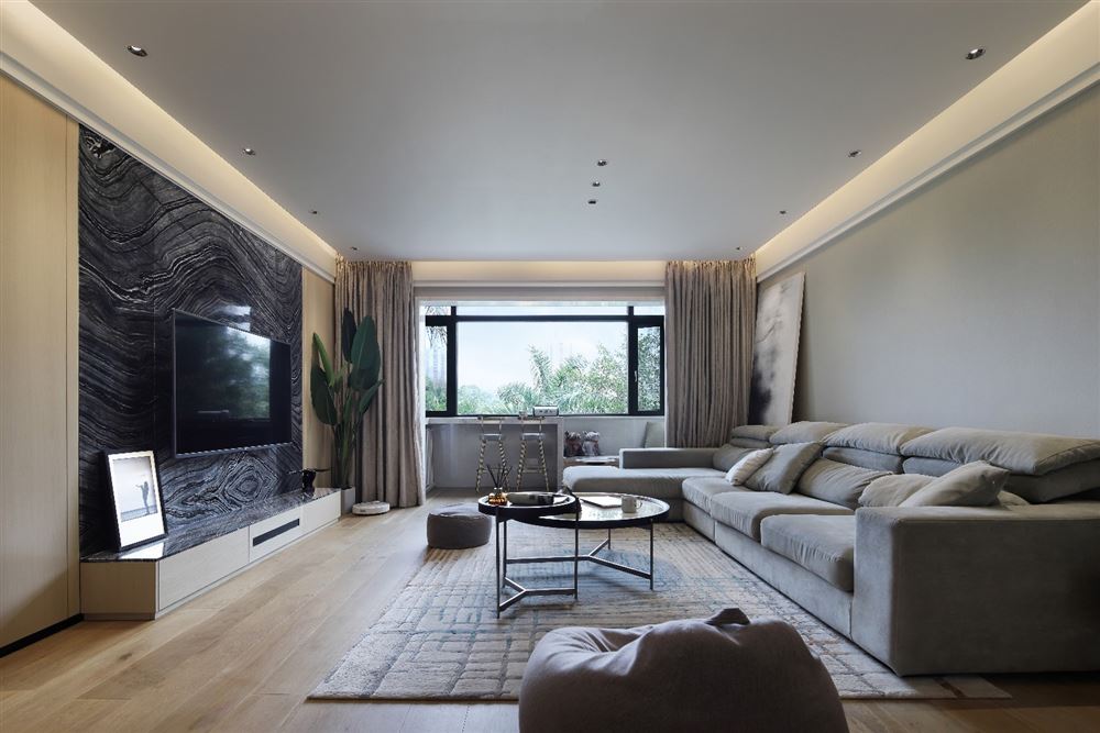 佛山市綠城&middot;桂語蘭庭現代風格三居室裝修案例