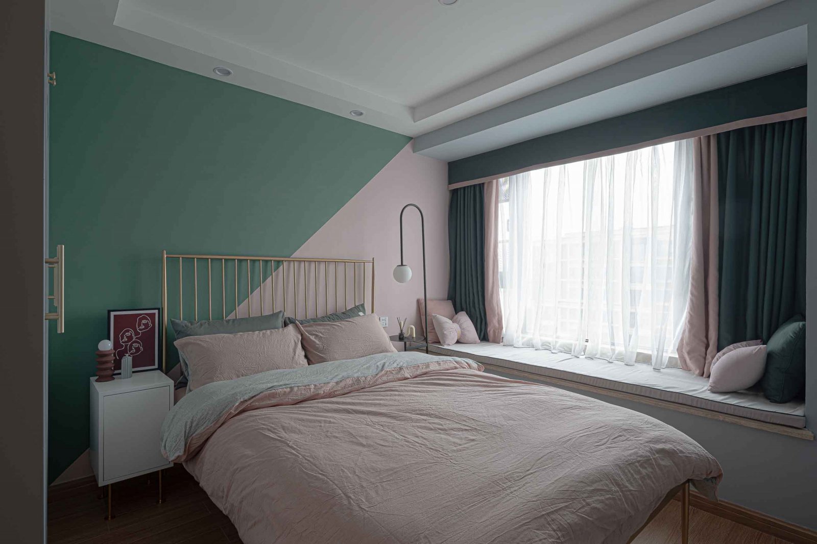 裝修案例現代輕奢風格室內裝修效果圖-主臥 裝修案例現代輕奢風格室內裝修效果圖-主臥