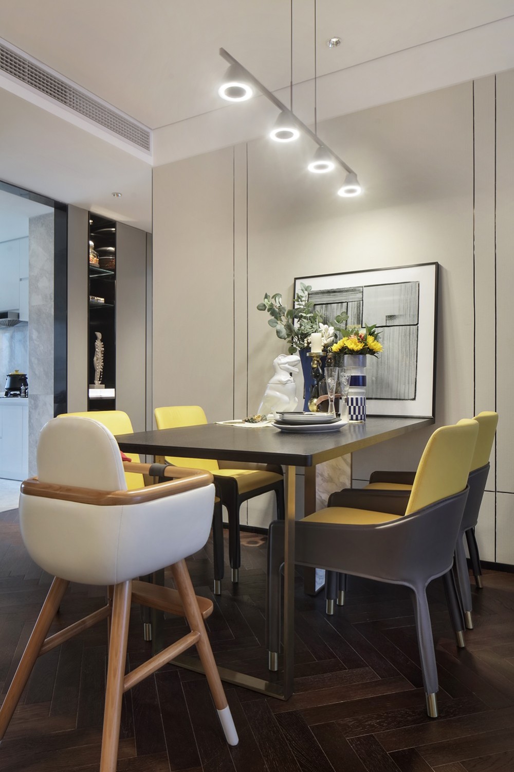 現代輕奢風格室內家裝案例效果圖-餐廳 現代輕奢風格室內家裝案例效果圖-餐廳