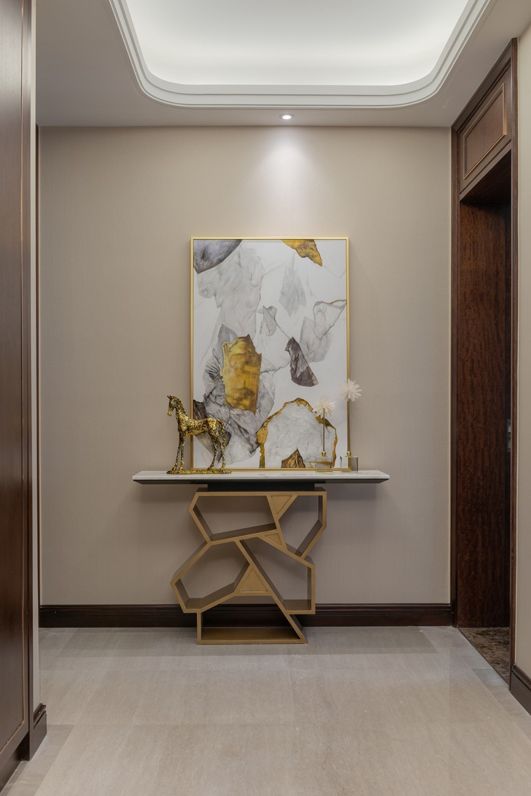 歐式輕奢風格家裝設計室內裝修效果圖-玄關 歐式輕奢風格家裝設計室內裝修效果圖-玄關