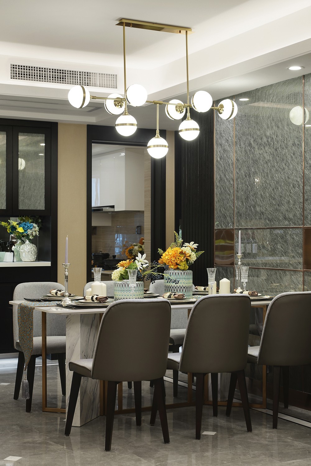 現(xiàn)代簡約風(fēng)格室內(nèi)家裝案例效果圖-餐廳 現(xiàn)代簡約風(fēng)格室內(nèi)家裝案例效果圖-餐廳
