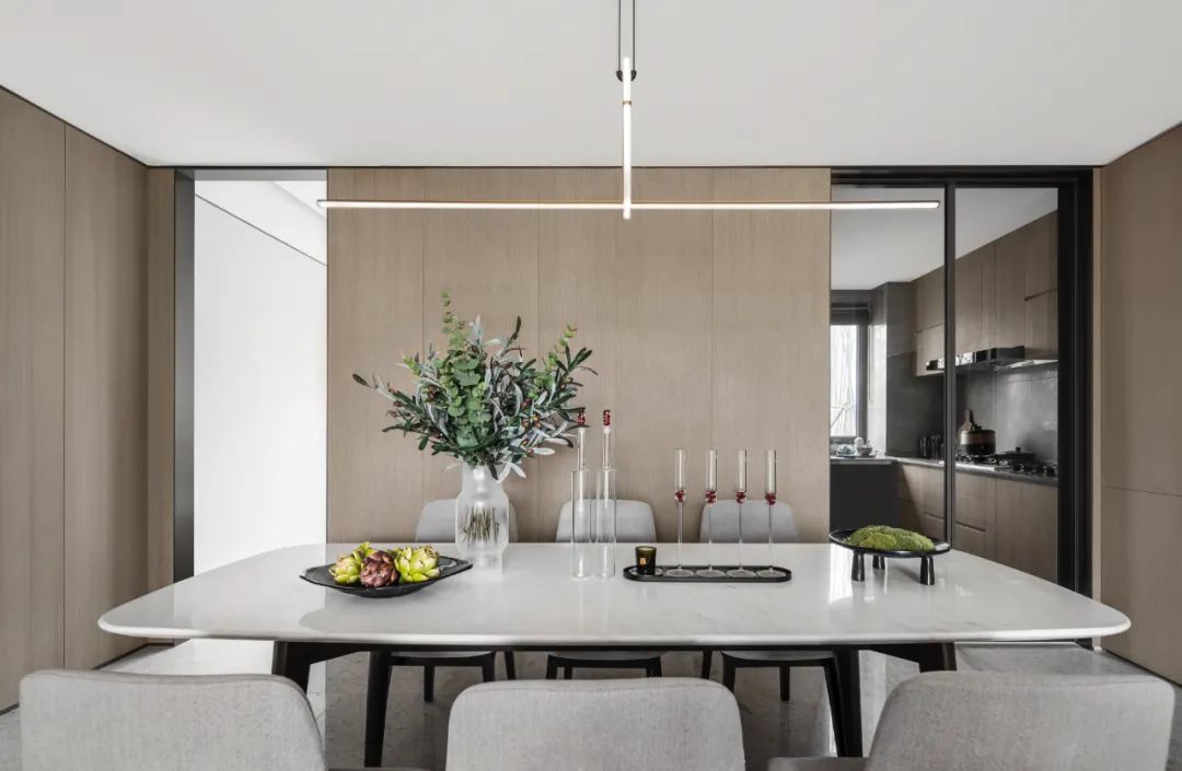現(xiàn)代簡(jiǎn)約風(fēng)格室內(nèi)設(shè)計(jì)家裝案例-餐廳 現(xiàn)代簡(jiǎn)約風(fēng)格室內(nèi)設(shè)計(jì)家裝案例-餐廳