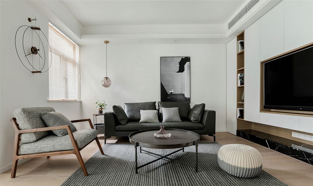 惠州市保利陽光城現代簡約風格三居室裝修案例