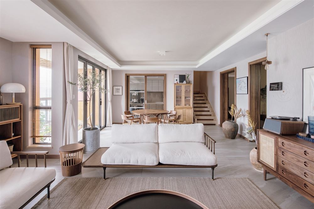 江門市世茂碧海銀湖現(xiàn)代簡約風格四居室裝修案例