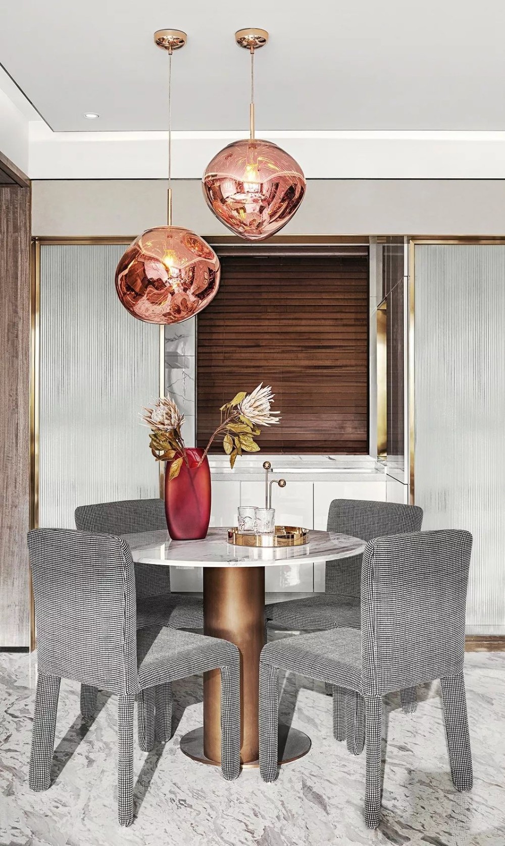 現代輕奢風格室內家裝案例效果圖-餐廳 現代輕奢風格室內家裝案例效果圖-餐廳