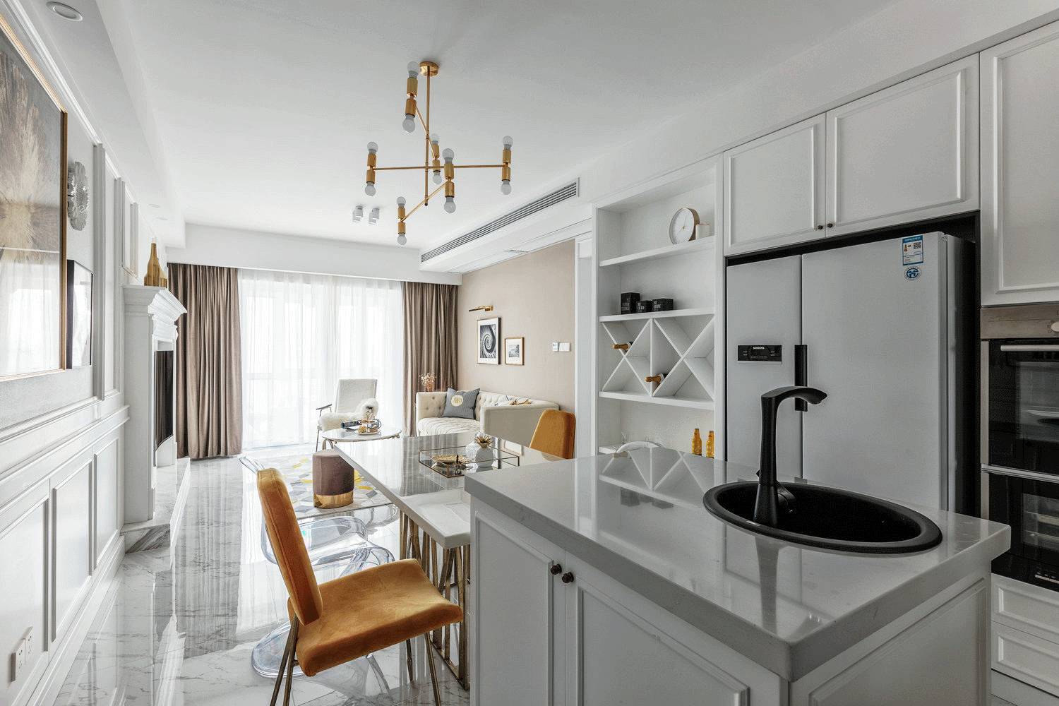 美式輕奢風格家裝設計室內裝修效果圖-餐廚廳 美式輕奢風格家裝設計室內裝修效果圖-餐廚廳