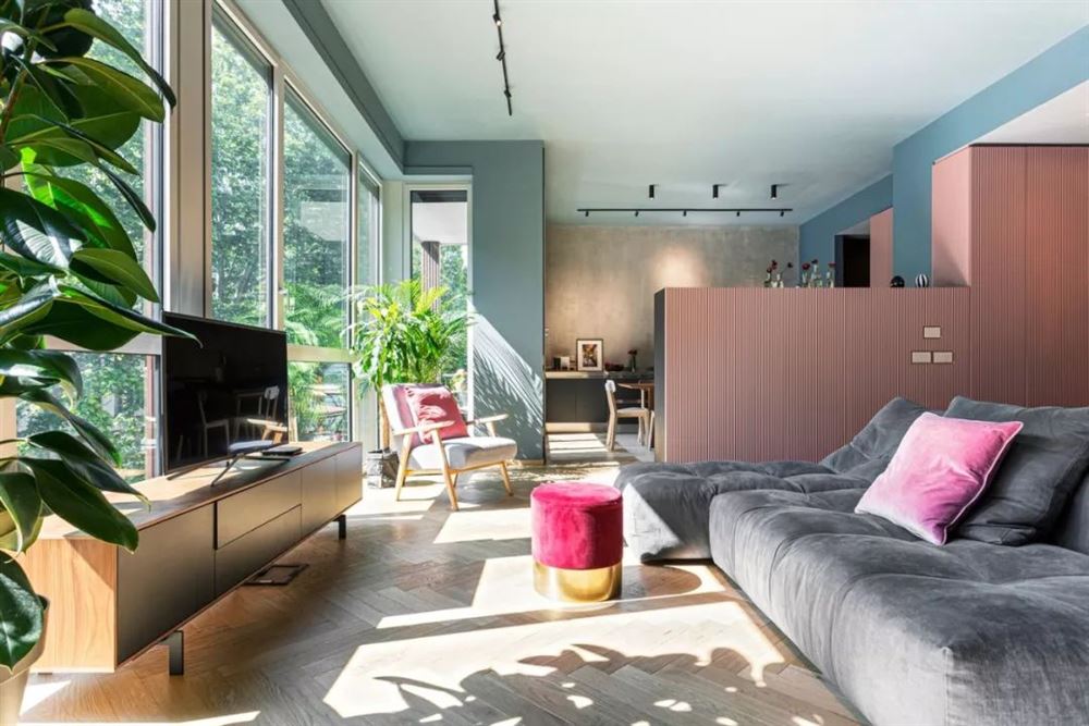 佛山市融創(chuàng)半島壹號現(xiàn)代簡約風(fēng)格三居室裝修案例