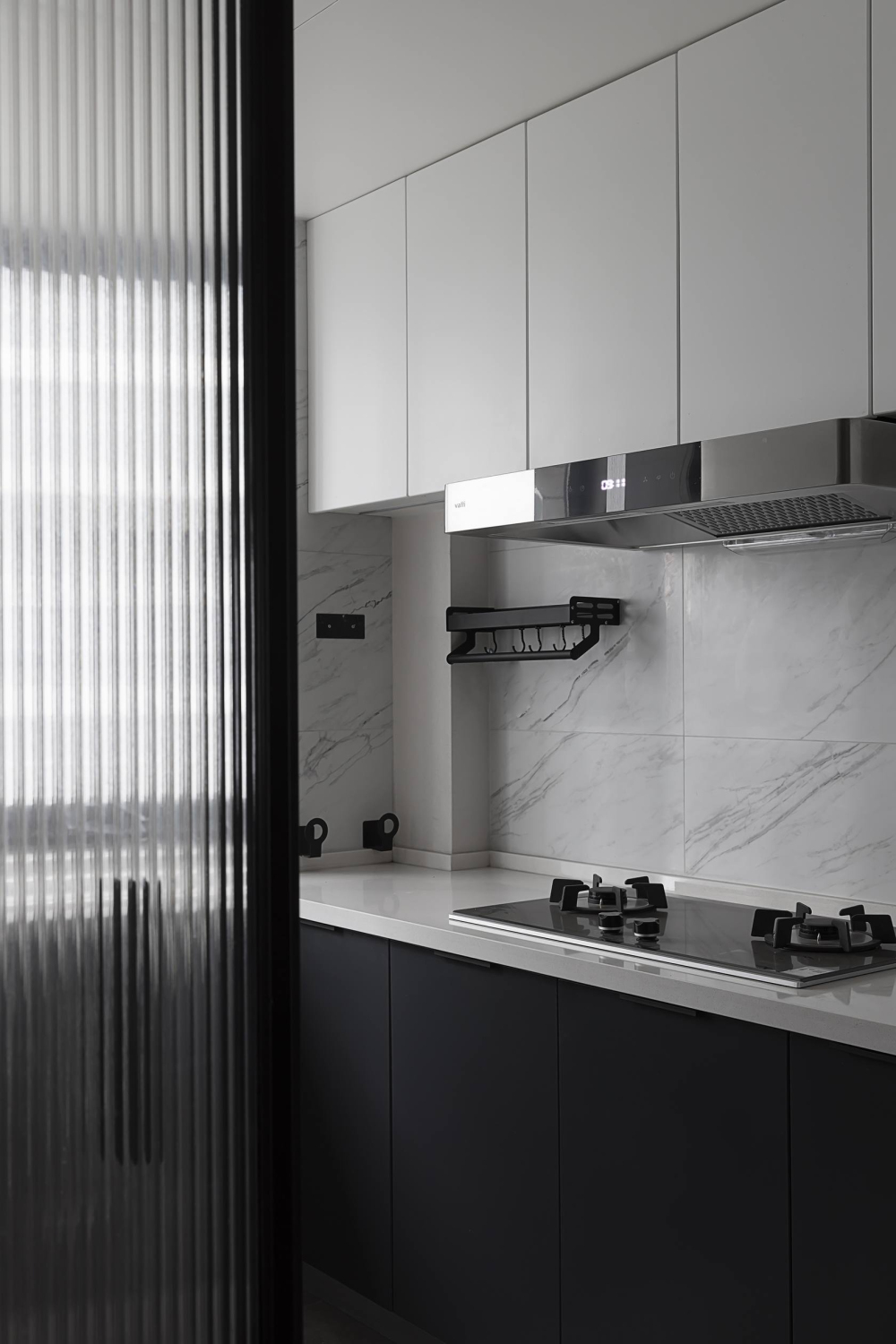 現(xiàn)代簡(jiǎn)約風(fēng)格室內(nèi)家裝案例效果圖-廚房 現(xiàn)代簡(jiǎn)約風(fēng)格室內(nèi)家裝案例效果圖-廚房