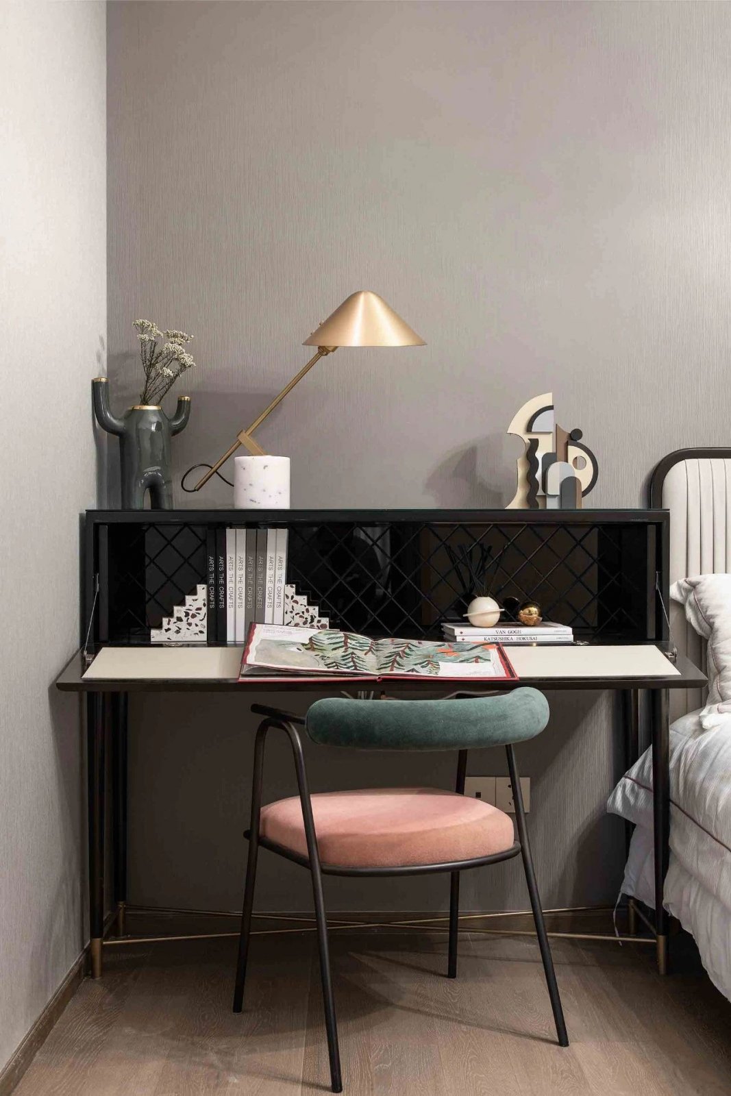 現代前衛風格室內設計家裝案例-次臥書桌 現代前衛風格室內設計家裝案例-次臥書桌