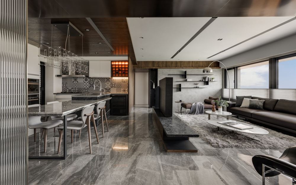 佛山市美的&middot;東樾灣輕奢風格四居室裝修案例