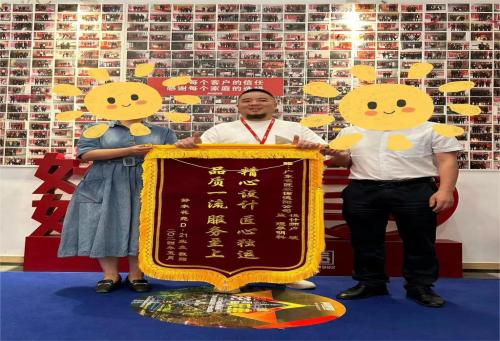 【匠&middot;裝修故事】&ldquo;匠&rdquo;服務│名匠喜獲業主送錦旗致謝！